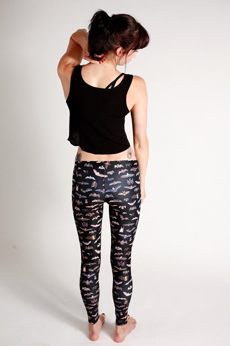 il_fullxfull.1013418770_arc5.jpg 4